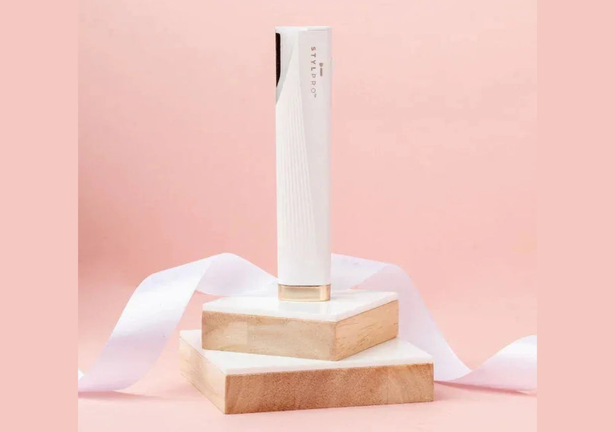 STYLPRO | 2-in-1 Light Up Sonic Dermaplane