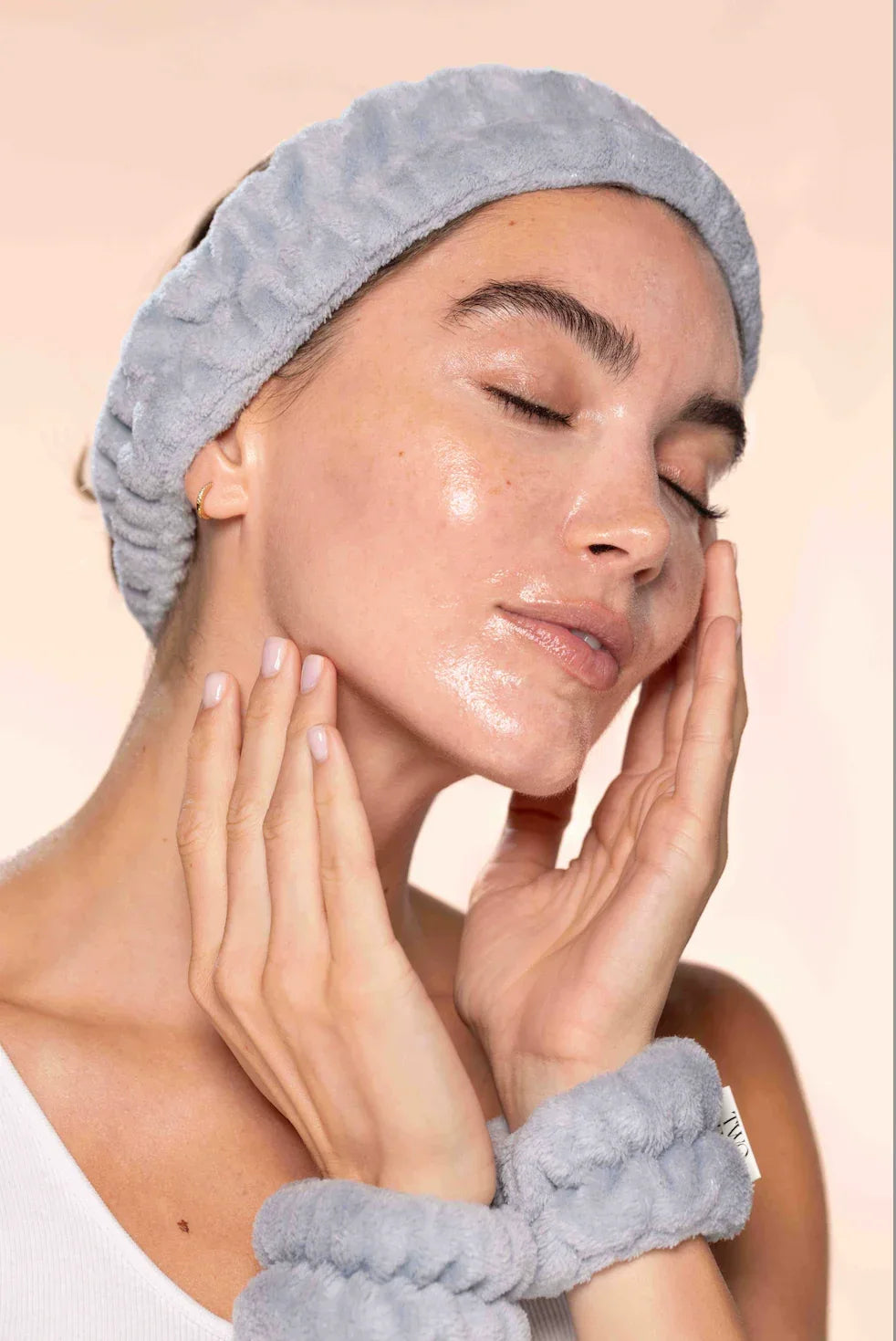 TWO POLES | Diadema + puños - InternationalCosmetic