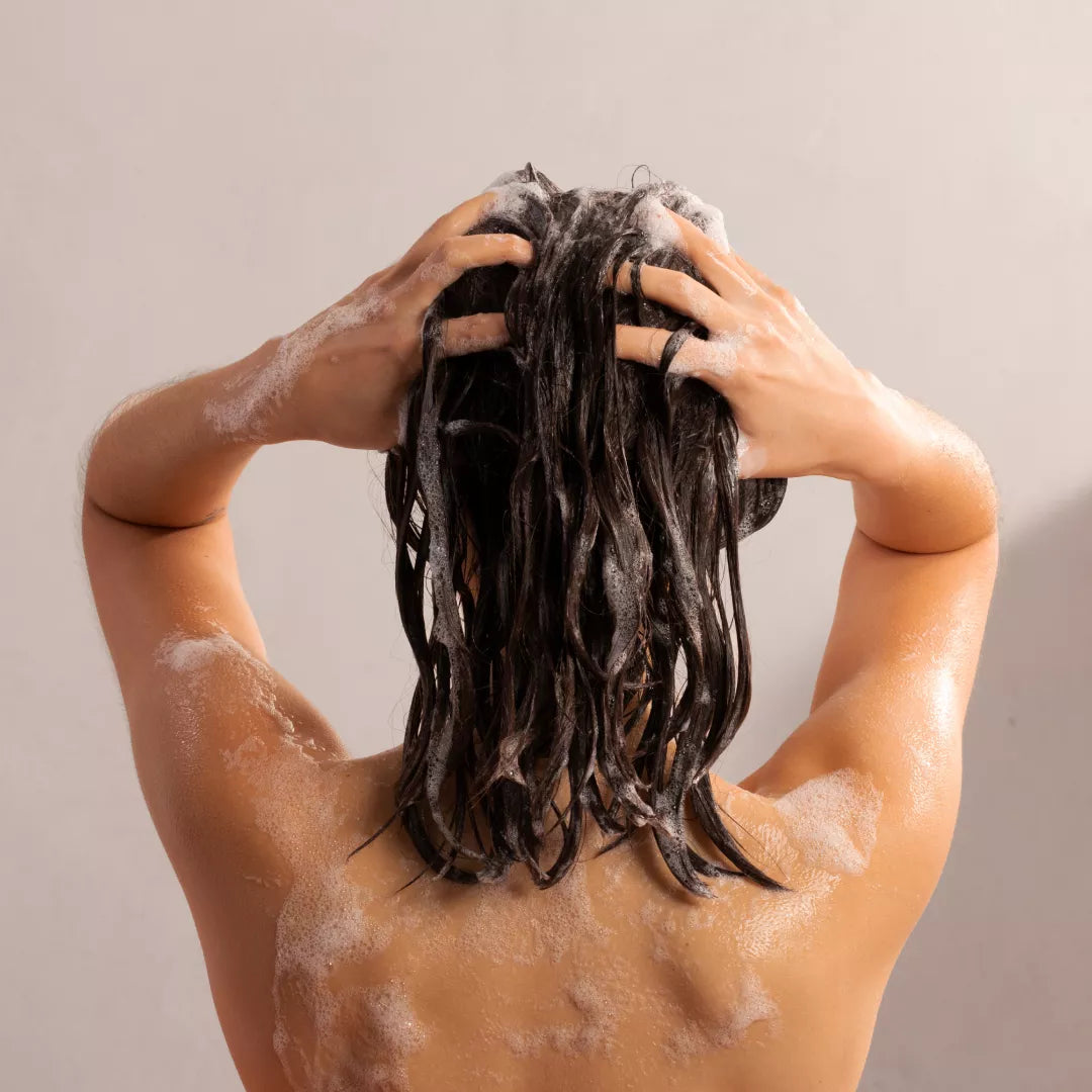 ISDIN | Nutradeica® Champú Anticaspa Grasa - 400ml