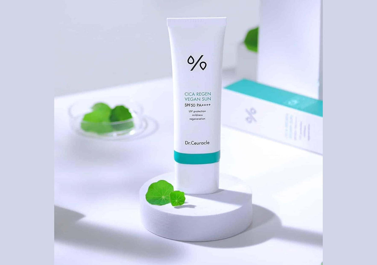 DR. CEURACLE | Muestra Cica Regen Vegan Sun SPF50+ - 2ml - InternationalCosmetic