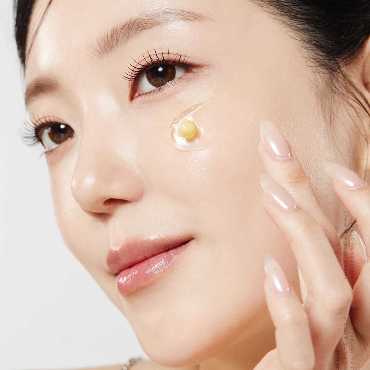 MEDICUBE | Deep Vita C Capsule Cream - 55 gr