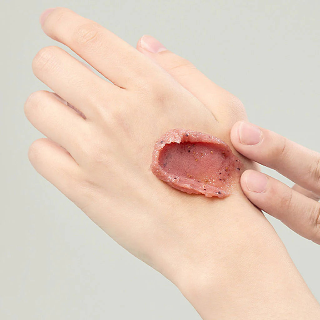 Strawberry sugar food mask