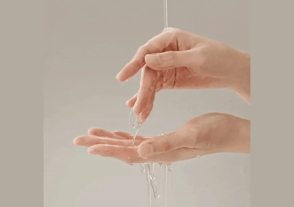 SKIN 1004 | Centella Light Cleansing Oil - InternationalCosmetic