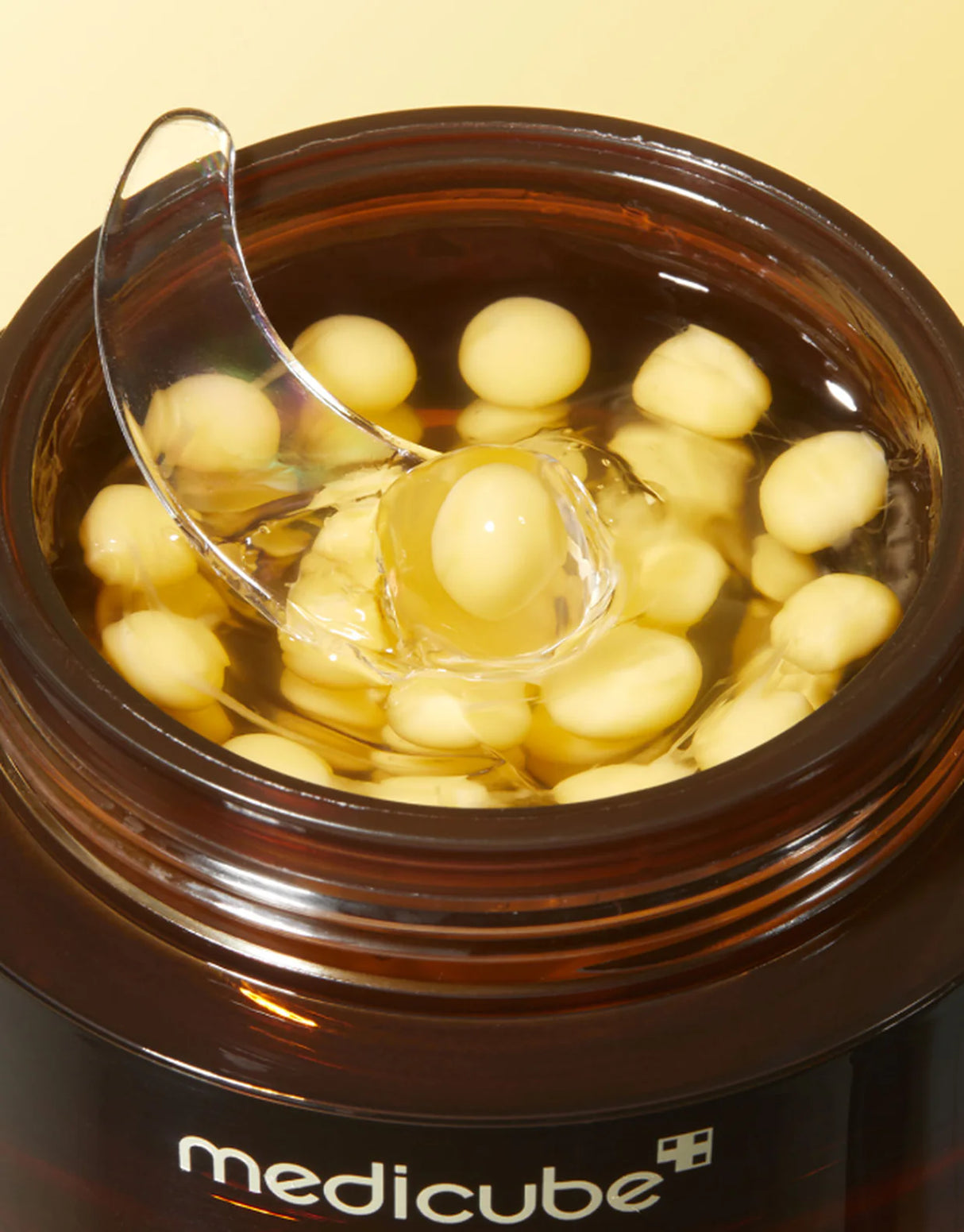 MEDICUBE | Deep Vita C Capsule Cream - 55 gr