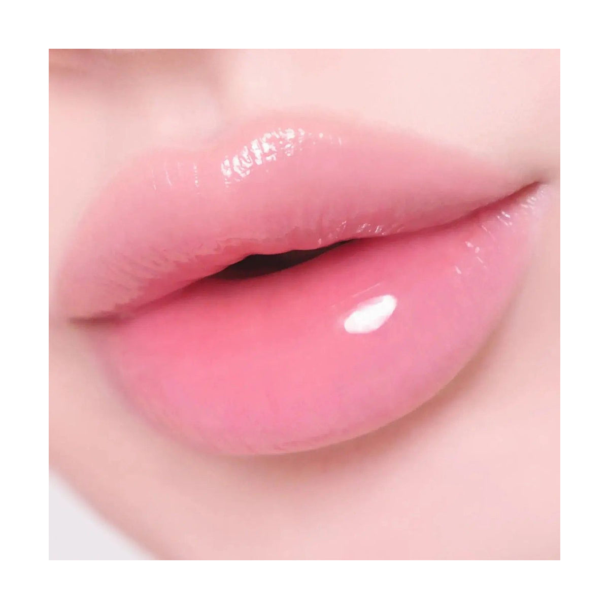 HINCE Raw Glow Dewy Ball 14 Berry Dew - 3,5g: detalle del envase y de la presentación; maquillaje de color y acabado modulable