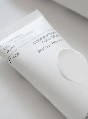 CELIMAX | Oil Control Light Sunscreen SPF 50+ - 40ml