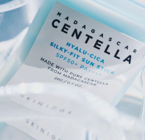 SKIN 1004 | Formato Viaje - Madagascar Centella Hyalu-Cica Silky-Fit Sun Stick SPF 50+ - 7gr