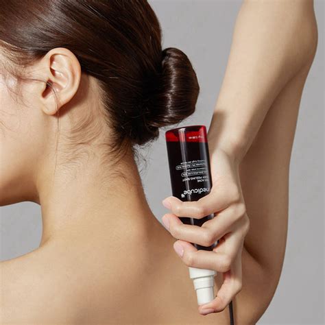 MEDICUBE | Red Acne Body Peeling Shot 2.0 - 110 gr