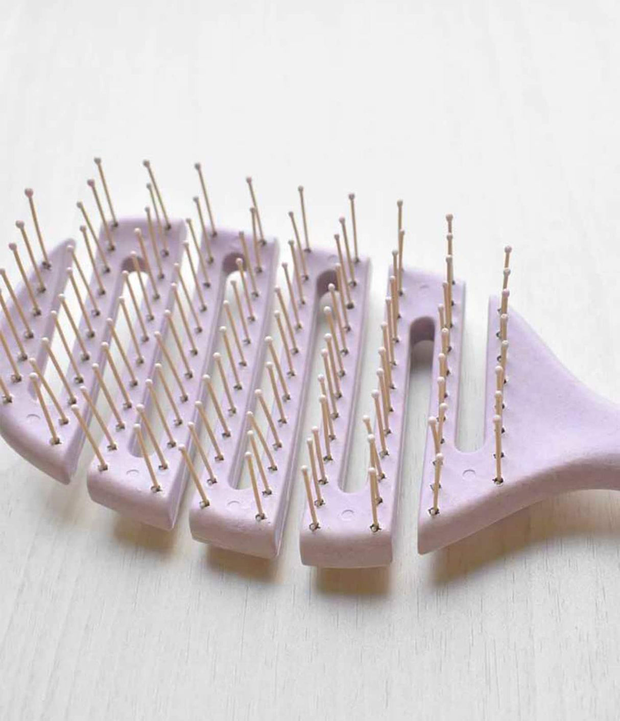 BETER | Cepillo Esqueleto Flexible Natural Fiber - InternationalCosmetic