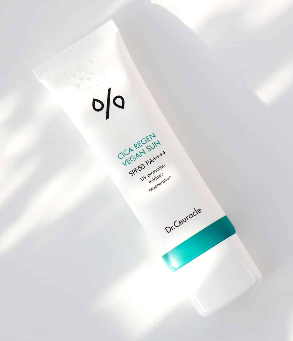 DR. CEURACLE | Cica Regen Vegan Sun SPF50+ (OUTLET) - 50ml - InternationalCosmetic