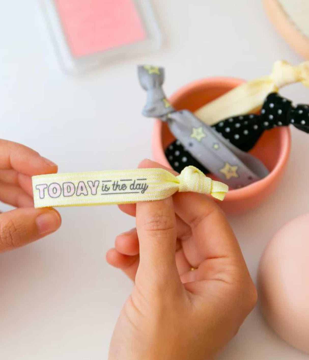 BETER | Coleteros de Tela con Nudo Stars (4 unidades) - InternationalCosmetic