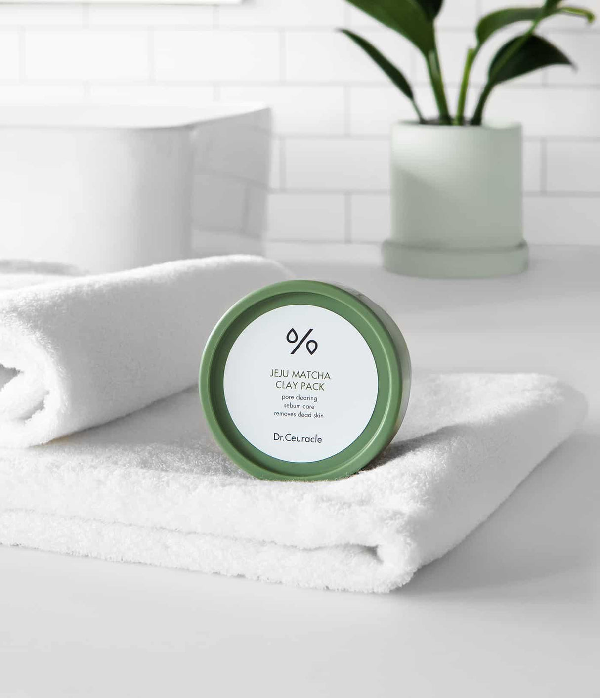 DR. CEURACLE | Jeju Matcha Clay Pack - InternationalCosmetic