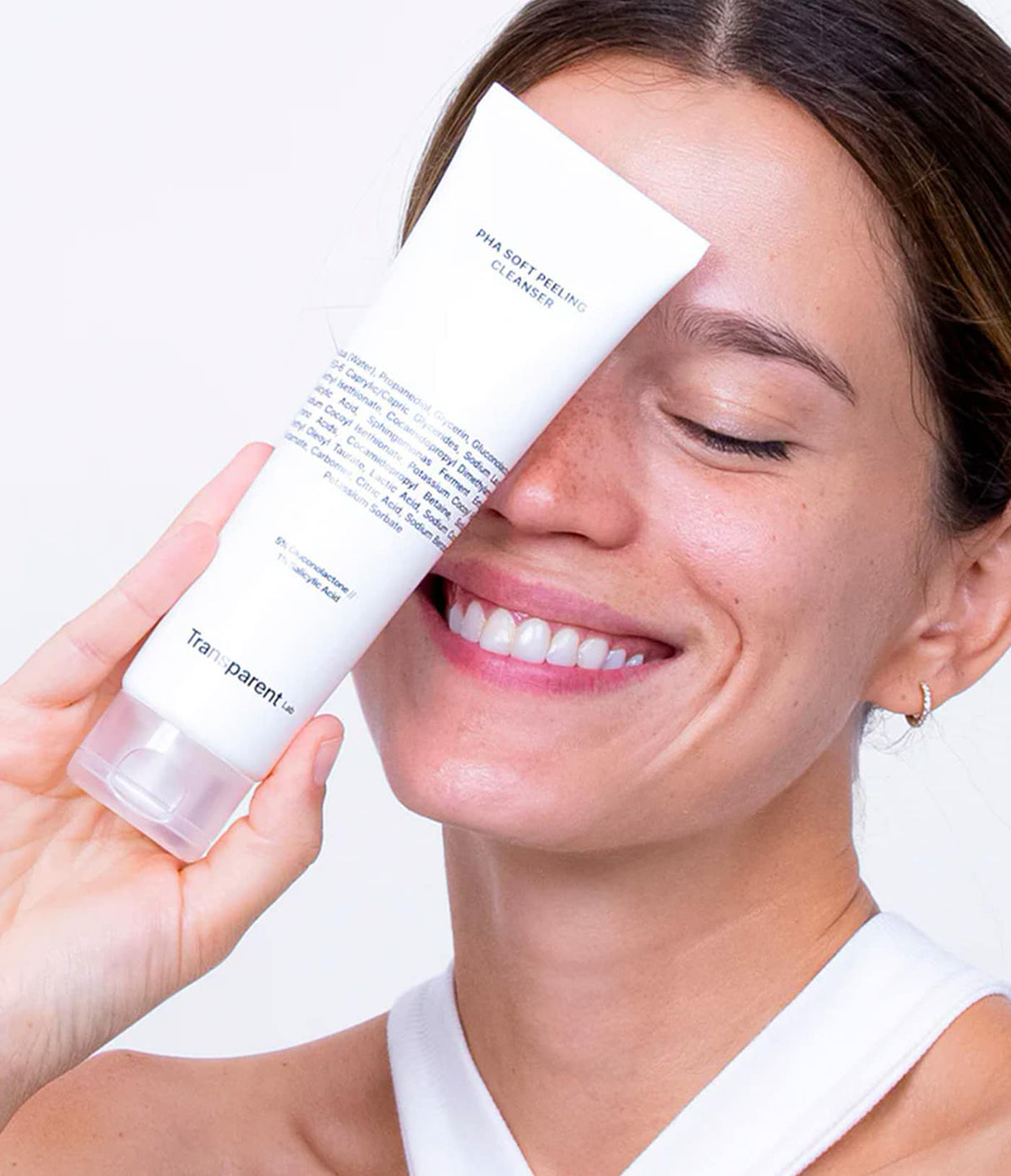 PHA Soft Peeling Cleanser de Transparent Lab