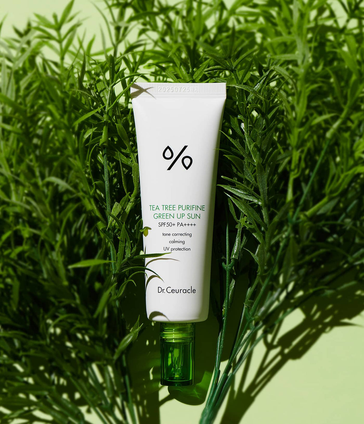 DR. CEURACLE | Tea Tree Purifine Green Up Sun SPF50+ - 50ml - InternationalCosmetic
