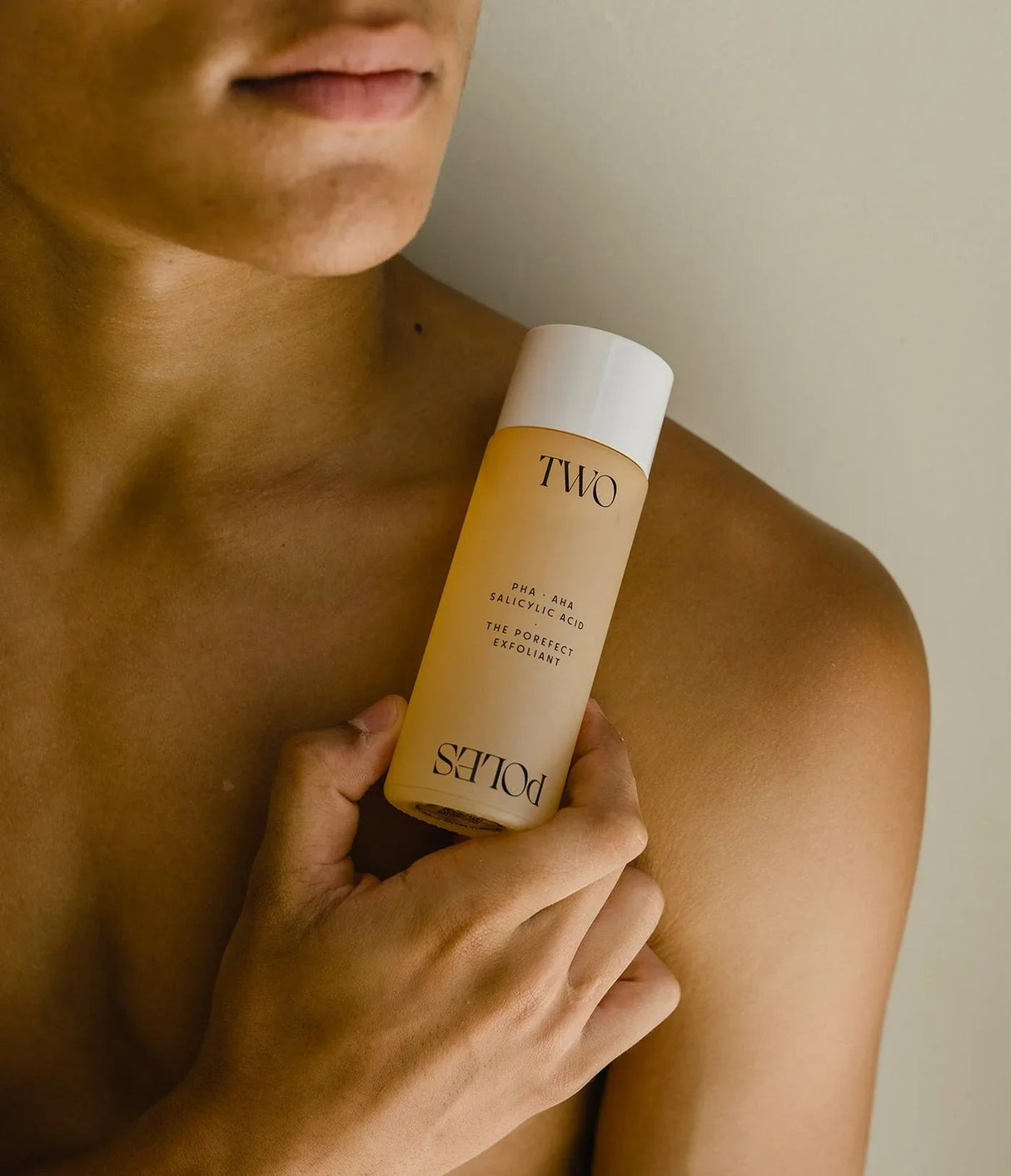 TWO POLES | The Porefect Exfoliant - InternationalCosmetic