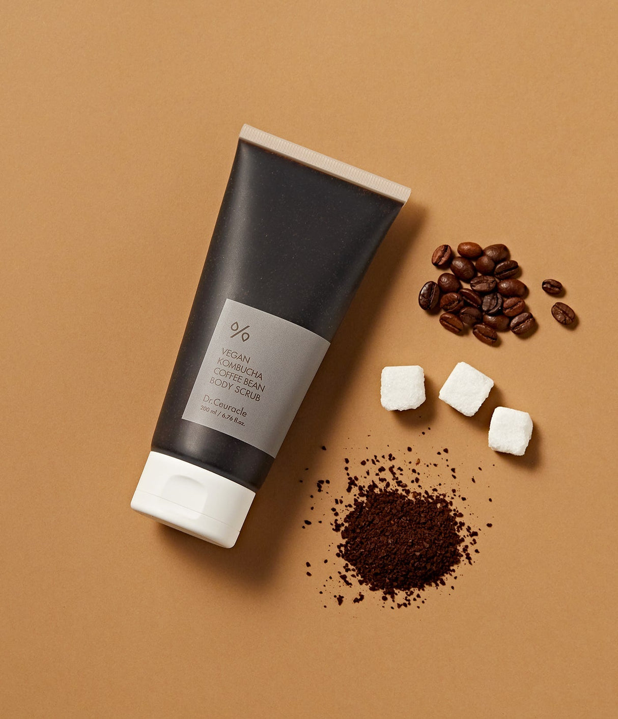 Vegan Kombucha Coffee Bean Body Scrub de Dr. Ceuracle