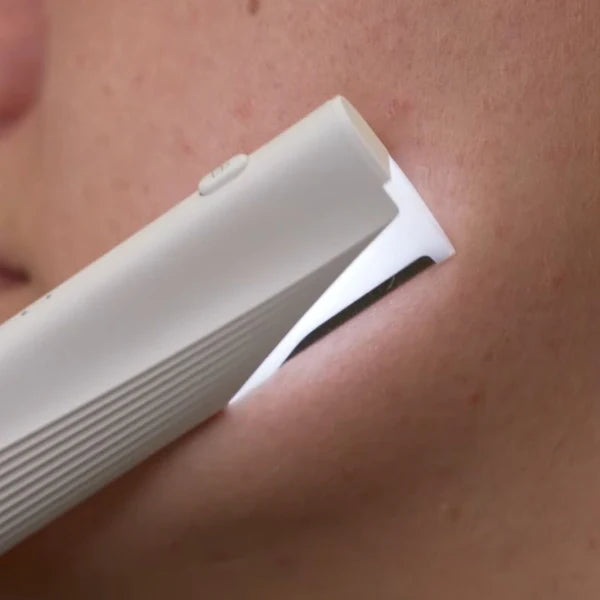 STYLPRO | 2-in-1 Light Up Sonic Dermaplane