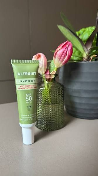 ALTRUIST | Anti-Redness & Pigmentation Light SPF50 - 30ml