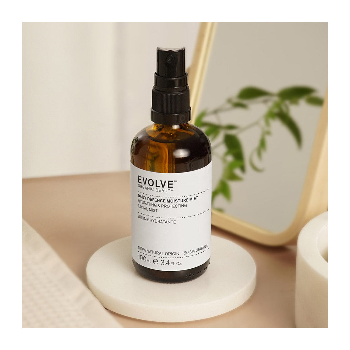 EVOLVE Daily Defence Moisture Mist - 100ml: beneficios principales y preocupaciones tratadas; hidratación y barrera cutánea