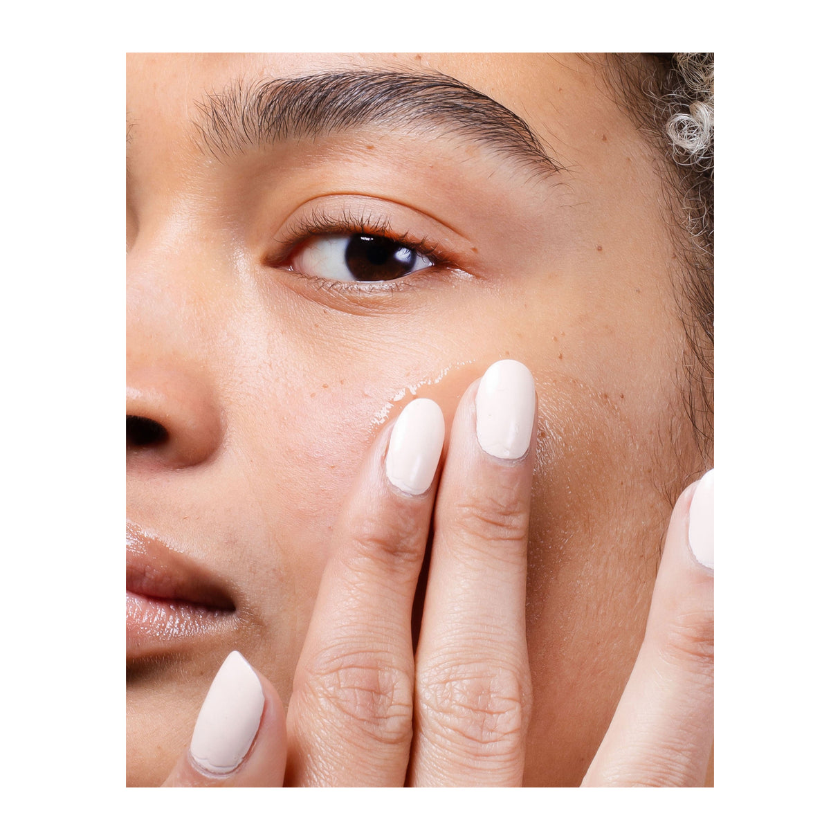 FACETHEORY | Sérum Glow-C con 5% de Ácido Tranexámico - 30ml