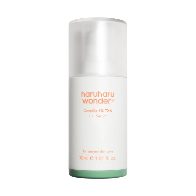Centella 4% TXA Dark Spot Go Away Serum 30ml sobre fondo blanco