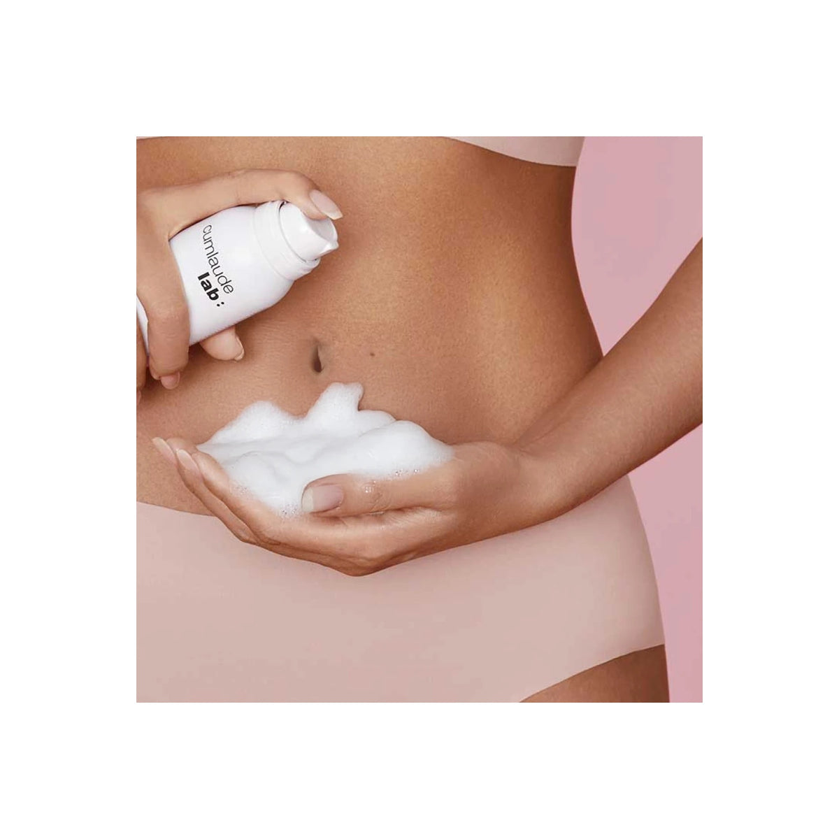 CUMLAUDE LAB | Higiene Íntima Prebiotic Mousse - 150ml · fotografía oficial 3