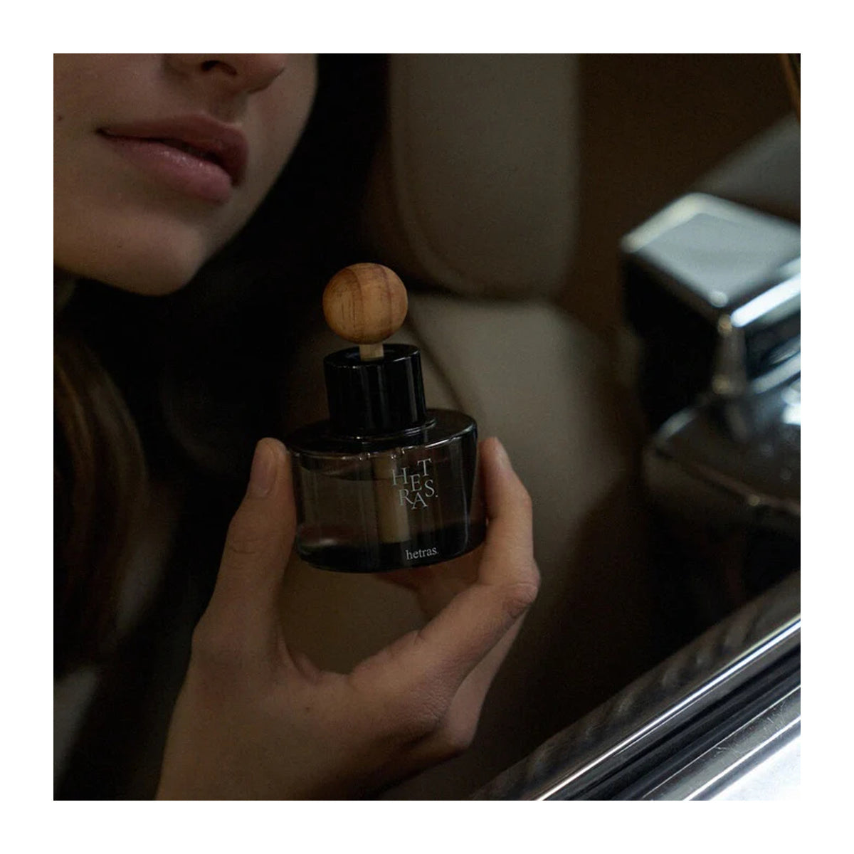 HETRAS | Premium Car Diffuser Hotel Wood - 77ml x 2