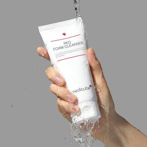 MEDICUBE | Red Foam Cleanser