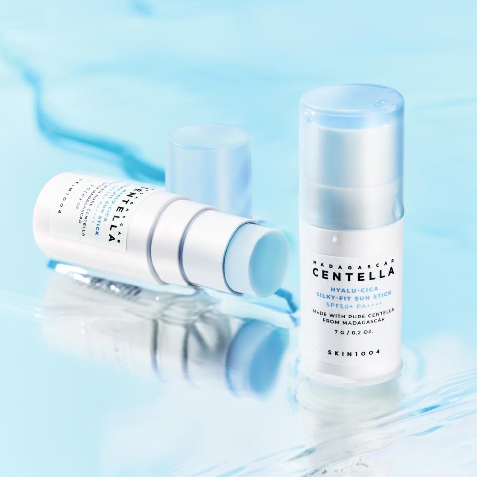 SKIN 1004 | Formato Viaje - Madagascar Centella Hyalu-Cica Silky-Fit Sun Stick SPF 50+ - 7gr