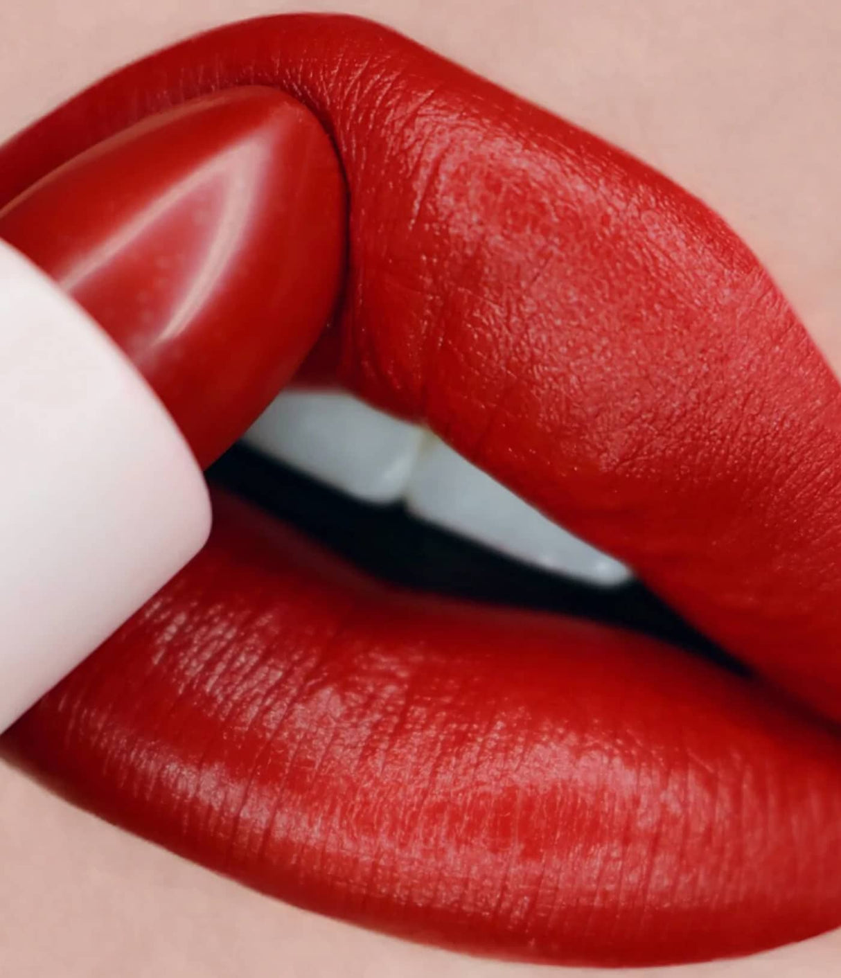 Calabasas Queen Semi-Matte Lipstick de NCLA