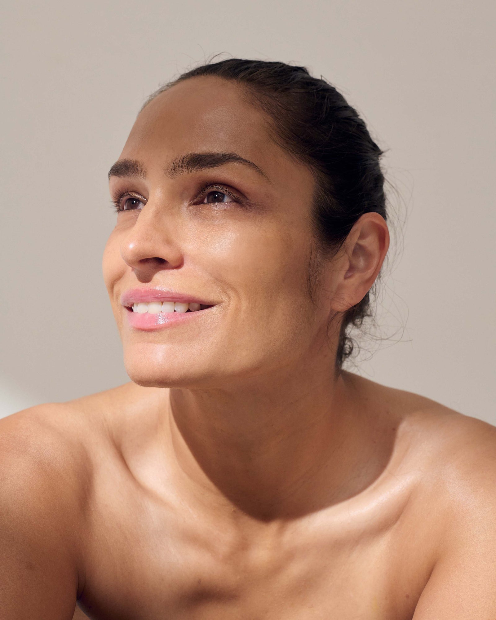 Retrato de una modelo de Facetheory